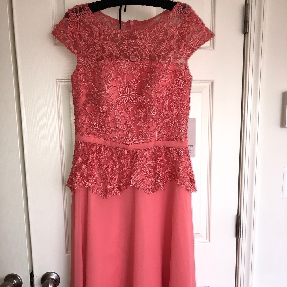 NWT Wedding Party Mother of Bride dress, Lace and chiffon